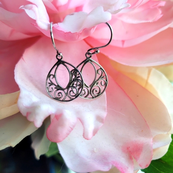 925 Stirling Silver Filigree Earrings - Picture 2 of 7
